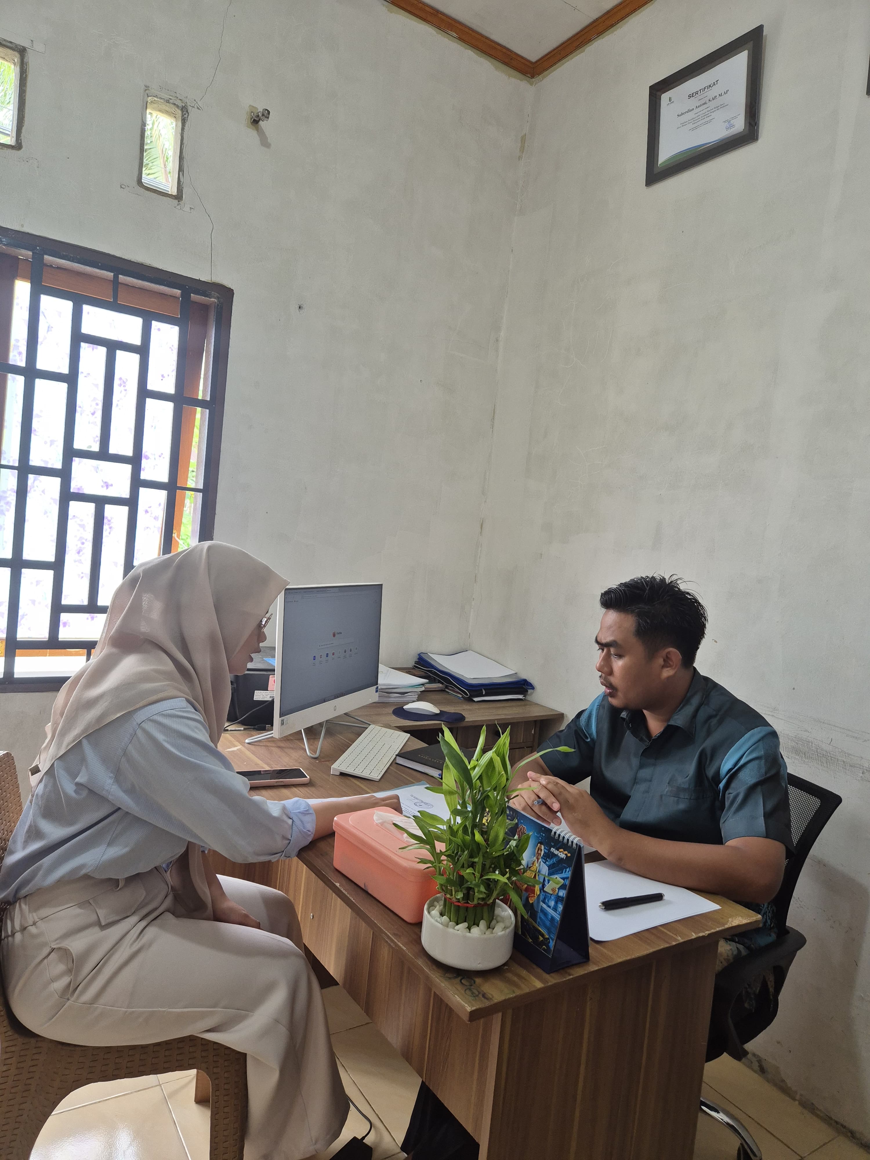 Mahasiswi PGRI Sumbar Teliti Pengelolaan Jagung BUMNag Madani, Siapkan Website Informasi