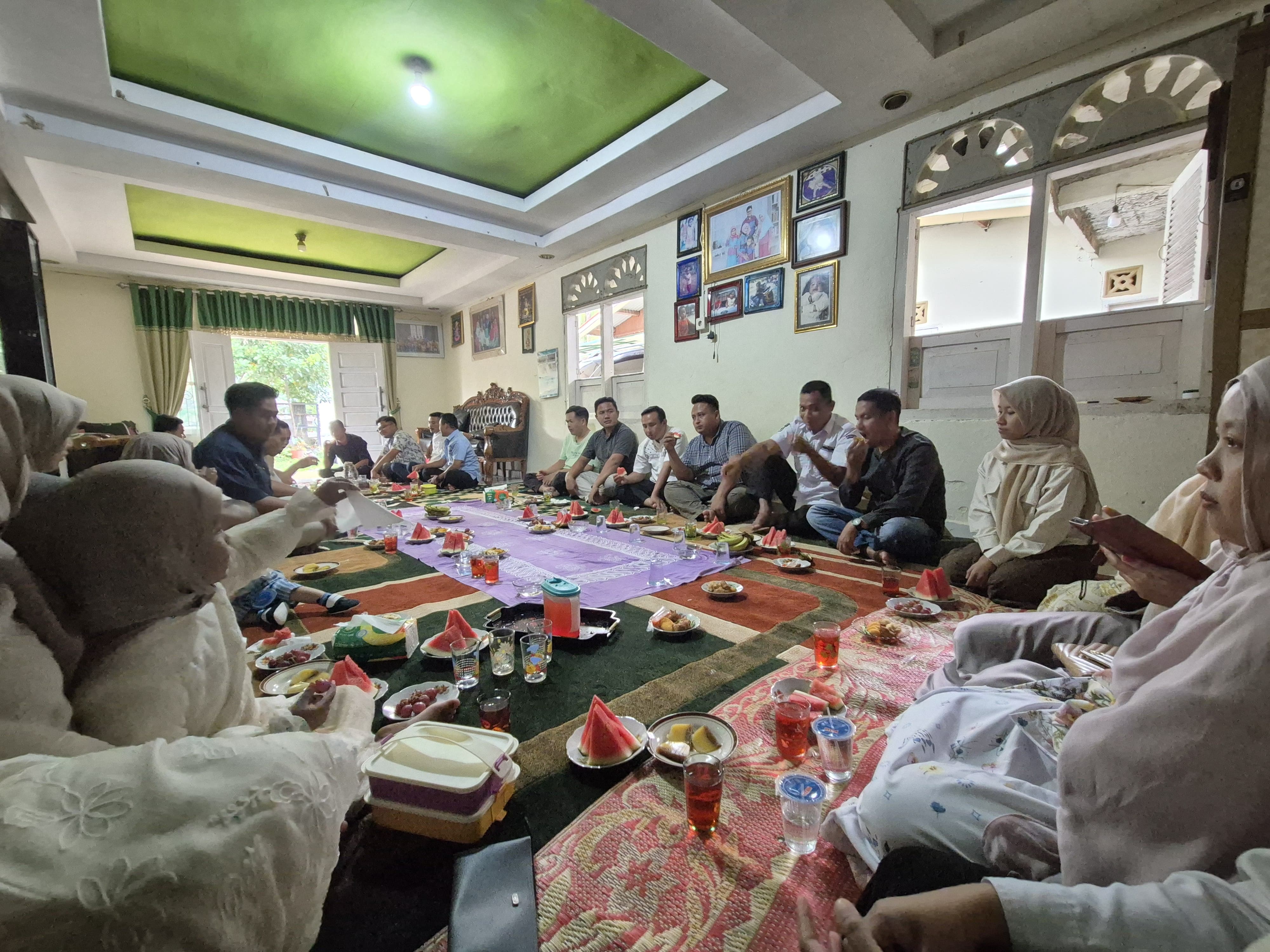 Halalbihalal Silaturahmi Lebaran Ke Kediaman Pj. Wali Nagari Lubuk Malako